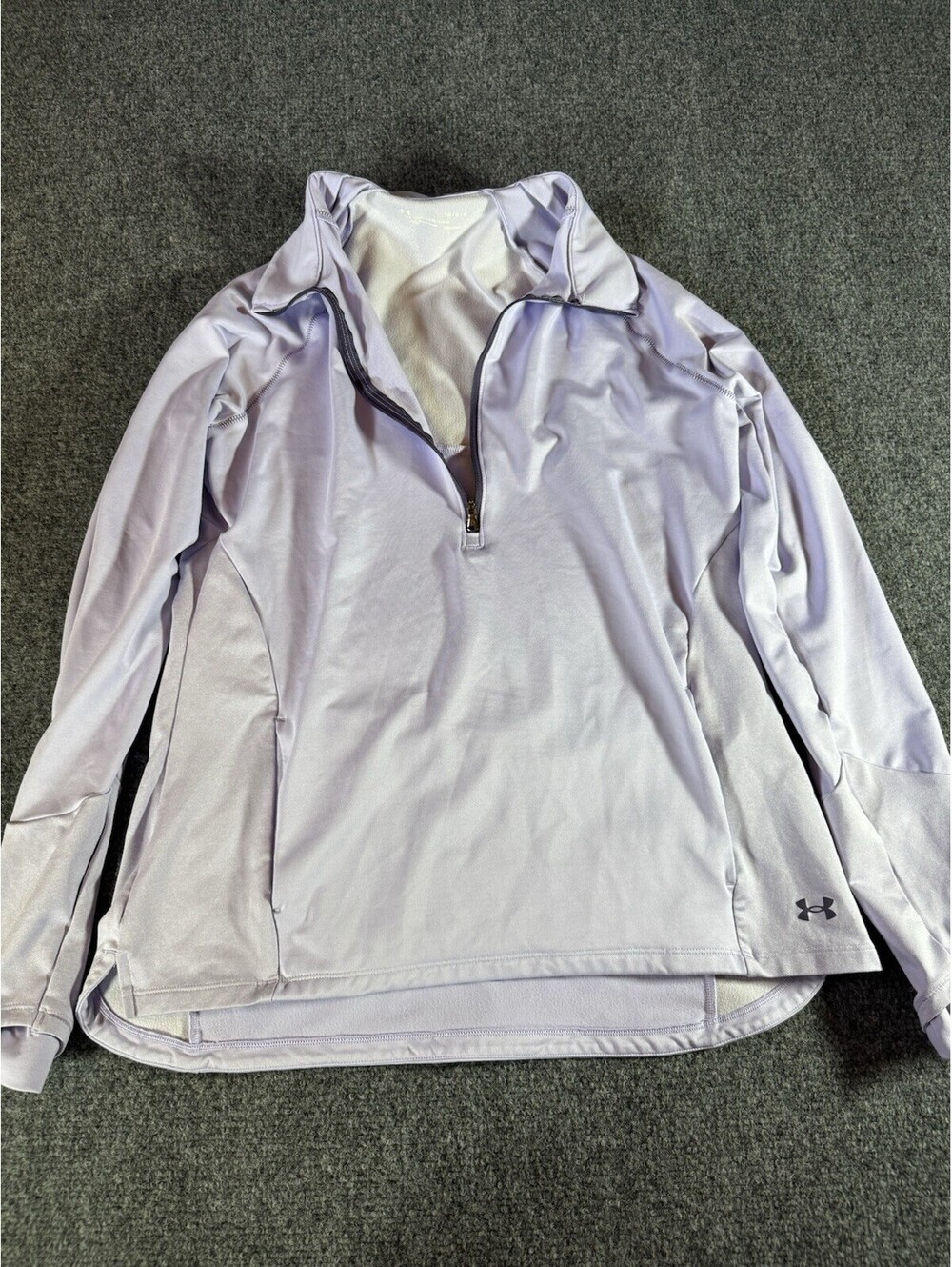 Lavender Under Armor pullover size M Train cold weather
